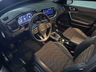 Kia Ceed 1.0 T-GDi 100pk Design Edition| Navigatie | Camera | Stoel/Stuur Verwarming | JBL! / 10