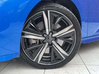 Peugeot 308 Plug-in Hybrid 225 EAT8 Automaat GT  | Schuifdak | Leder | Camera rondom | Focal Audio | / 6