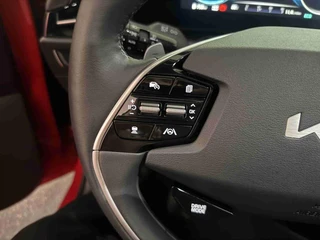 KIA Niro 1.6 GDi Hybrid 129pk DCT6 DynamicPlusLine | Schuif-/Kanteldak | Stoel- en Stuurwielverwarming / 19