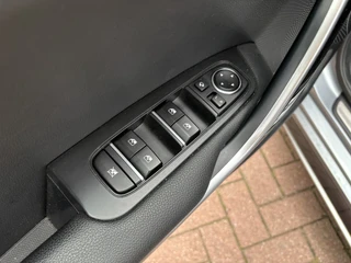 Kia ProCeed 1.5 T-GDi 160pk Automaat GT-PlusLine  SCHUIFDAK/JBL/CAMERA/DODEHOEK/AFN.TREKHAAK/18INCH / 43