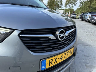 Opel Crossland X 1.2 Turbo 110Pk Innovation | Climate control | Navigatie | Camera | Cruise control | Parkpilot | Elektrisch Pakket | AGR | Trekhaak | LM-Velgen / 22