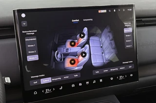 VOYAH Courage Business Edition 80 kWh Head-Up Stoelverwarming Panoramadak / 26