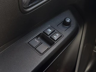 Suzuki Ignis 1.2 Smart Hybrid Comfort Bluetooth, airconditoning, elektrische ramen / 25