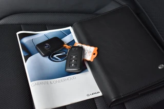 Lexus RC 300h Business Line Pro / 41
