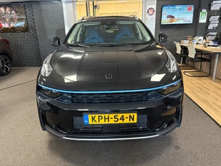 Lynk & Co 01 1.5 / Pano / Navigatie / Camera / Infinity / memory / Elek. klep / Apple carplay / 4