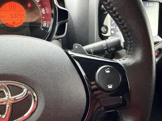 Toyota Aygo 1.0 VVT-i x-joy Automaat | ClimaTronic | Camera | Carplay&Android / 22