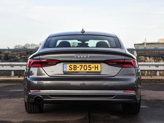 Audi A5 Sportback 1.4 TFSI Sport S-line Edition Virtual Cockpit Ambianceverlichting Stoelverwarming LED Apple CarPlay Android Auto DAB Navigatie 18" / 6