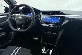 Opel Corsa Electric Long Range GS 51 kWh | Climate control | NIEUW | tot 429km WLTP | 100kW snelladen | Stoel- & stuurverwarming | Camera | Apple Carplay/Android Auto / 32