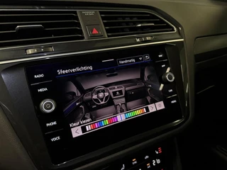 Volkswagen Tiguan 1.5 TSI R-Line Pano Head-up Trekhaak VOL! / 43