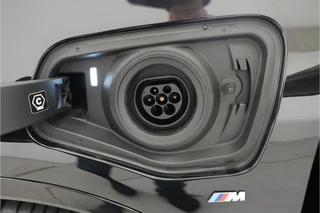 BMW X2 xDrive25e PHEV 220 pk  | SOH 93% | M Sport | Pano | Leder | Head-up | / 30