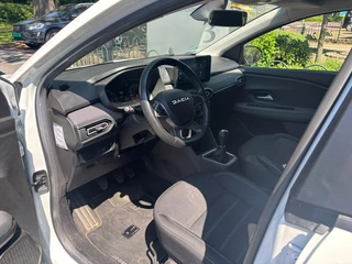Dacia Jogger 1.0 TCe 100 ECO-G Expression 5p  LPG-G3/Airco-Ecc/Navi/Nieuw model / 11
