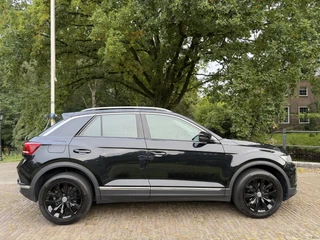 Volkswagen T-Roc 1.5 TSI Sport Business R | Pano | Camera | Keyless | / 26