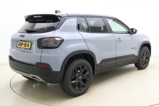 Jeep Avenger 1.2 e-Hybrid 110pk Black Edition | 8 Jaar Fabrieksgarantie | Panoramadak | Keyless | Navigatie | JBL audio | Elektrische kofferklep | Adaptieve cruise control | Stoelverwarming / 2