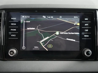 Skoda Karoq 1.5 TSI ACT Sportline Business | Facelift | Pano | Camera | Carplay | Cruise | / 19
