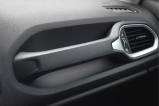 Jeep Renegade 1.4 MultiAir Latitude  | NL-Auto | Cruise Contr | Airco | Bluetooth | LM-Velgen | NAP / 51