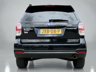 Subaru Forester 2.0 AWD Premium 150 pk AUT  | 1e eigenaar | dealer onderhouden | navigatie | leder interieur | panoramadak | keyless / 7