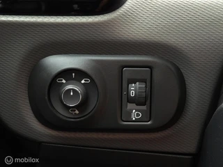 CITROEN C4 CACTUS 1.2 PURETECH SHINE/STOELVERWARMING/CAMERA/KEYLESS/LED/CARPLAY/DAB / 44