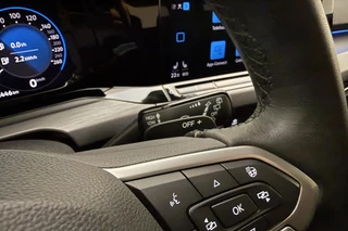 Volkswagen Golf 1.4 eHybrid Style 204pk | DSG | Trekhaak | Navigatie | Comfortstoel | Apple Carplay/Android Auto | Adapt. Cruise control | Climate control | LED koplampen / 25