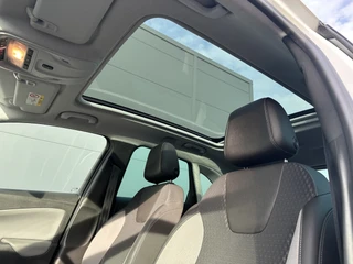 Opel Crossland X 110PK Innovation (Panoramadak - Navigatie - Camera - Automatische Airco - Apple Carplay - Parkeersensoren V+A - Reservewiel) / 18
