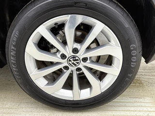 Volkswagen T-ROC 1.5 TSI Style | Automaat | Adaptive cruise | Parkeersensoren | Airco / 10