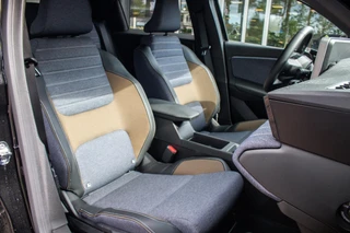 Renault 5 comfort range techno 52 kWh | Rijklaar | Fabrieksgarantie t/m 05-2031  | Apple Carplay/Android Auto | Camera | Stoelverwarming / 18