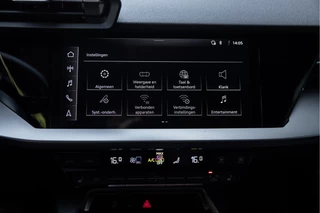 Audi A3 Sportback 35 TFSI S Line  | Carplay | Stoelver. | Parkeersens. | / 45