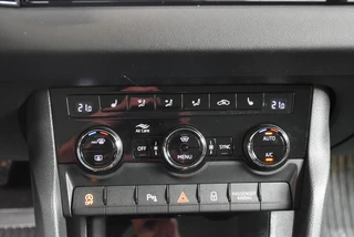 Škoda Karoq 1.5 TSI ACT Greentech 150pk Business / 27