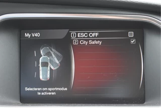 Volvo V40 1.5 T2 Polar  | NL-Auto | Historie | Standkachel | Stoelverwarming | Nav | Sfeerverl. | Full LED | Zeer netjes / 45