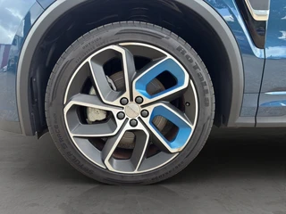 Lynk & Co 01 1.5 Plug in Hybride Pano, Carplay, Camera,ACC / 16