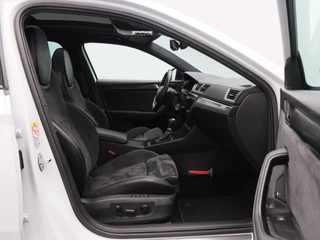 Škoda Superb Combi 1.5 TSi ACT 150 Pk Automaat Sportline Business | Trekhaak | Stoelverwarming | Panorama dak | Camera | Canton Audio | Alcantara | CarPlay | 18 Inch / 46