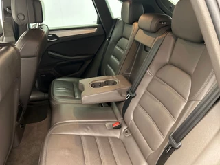 Porsche Macan 3.6 Turbo 400 pk | Bose | Glascoating | Memorie | Camera |Trekhaak | Stoelverwarming | 21 " | / 22