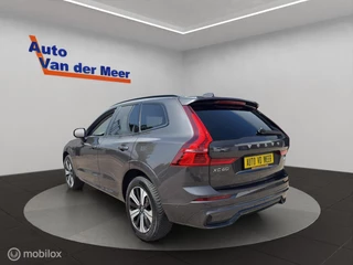 Volvo XC60 2.0 T6 Plug-in hybrid AWD Plus Dark / 28