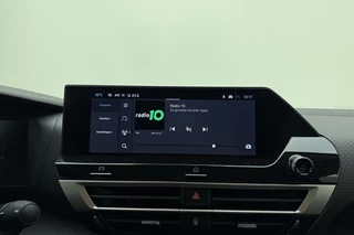 Citroen C4 1.2 Hybrid 145pk Collection Verwarmde Voorruit l Stoelverwarming l Full-LED l TomTom Navigatie l Wireless Apple Carplay & Android Auto l Camera l Parkeersensoren l Lichtmetalen Velgen l Climate Control l Adaptive Cruise Control / 26