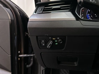 Volkswagen Passat Variant 1.5 TSI 150pk DSG Business Stoelverwarming Virtual Cockpit Navigatie DAB+ / 25