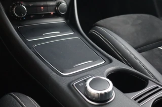 Mercedes-Benz CLA-klasse Shooting Brake 180 AMG Sport White Art Edition Automaat - Alcantara - Trekhaak - Xenon - 18 inch / 27