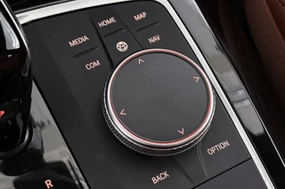 BMW X3 xDrive30e Panoramadak Merino Leder Apple CarPlay Achteruitrijcamera / 41