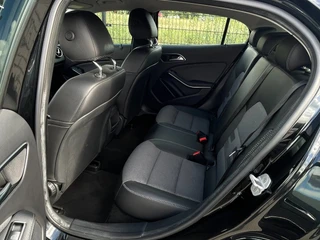 Mercedes-Benz GLA-klasse 200 Prestige | Camera | Stoelverwarming | Bluetooth | / 29