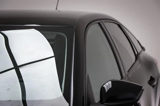 Citroen C4 1.2 Puretech Feel Pack | COLOR GLOSSY BLACK PACK | HALF LEDER | STOELVERWARMING | DAB | CAMERA / 17