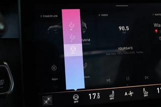 Lynk & Co 01 1.5 PHEV 262PK Stuurverwarming | Pano | Zwarte hemel | 360° Camera / 20