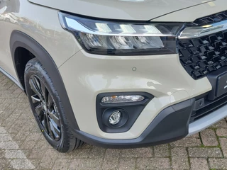 Suzuki S-Cross 1.4 BOOSTERJET SE60 AUTOMAAT  Direct Leverbaar | Tot 10 JAAR GARANTIE!  Inclusief € 2.250,- Voorraad Voordeel / 38