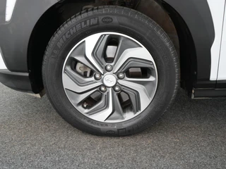 Hyundai Kona 1.6 GDI HEV Comfort | Trehaak | ACC | Camera | / 19