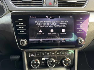 Škoda Superb Combi 1.4 TSI iV AUTOMAAT * Navigatiesysteem * ParkeerCamera * Elek. achterklep * / 22