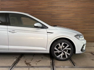 Volkswagen Polo 1.0 TSI R-Line | 110PK | IQ.Drive pakket | Virtual | Full LED Matrix Beam | Camera | Discover Pro | Clima |Ambient / 15
