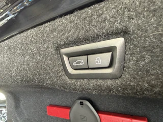BMW i5 eDrive40 84 kWh  Head-Up ACC PDC Trekhaak M-Sport Leder 24 Maanden garantie* (Vraag naar de voorwaarden) / 38