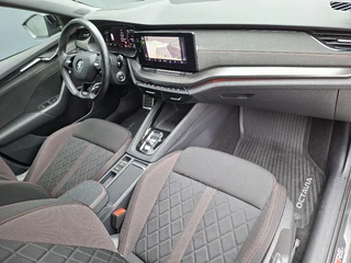 Skoda Octavia 1.4 TSI * RS iV * Navigatiesysteem * Parkeercamera * Stoelverwarming * Head up display * / 17