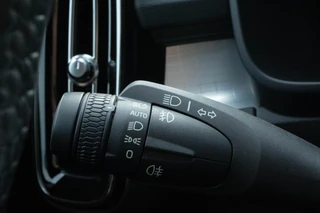 Volvo XC40 1.5 T4 PHEV Plus Dark|Stoel+Stuurverwarming|Trekhaak|Camera|Harmann Kardon| / 23