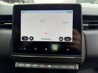 Renault Clio 1.0 TCe / Navigatie / Apple CarPlay - Android / 1e Eigenaar / ALL-Season banden / Cruise Control / PDC met optische w / 14
