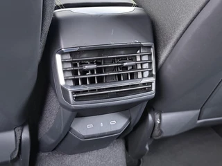 Lynk & Co 01 1.5 Core NIEUW MODEL! | FABRIEKSGARANTIE T/M 2030! | CAMERA| STOELVERWARMING| APPLE CARPLAY| ADAPTIVE CRUISE CONTROL| / 22
