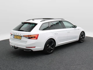 Škoda Superb Combi 1.5 TSi ACT 150 Pk Automaat Sportline Business | Trekhaak | Stoelverwarming | Panorama dak | Camera | Canton Audio | Alcantara | CarPlay | 18 Inch / 2
