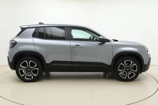 Jeep Avenger Summit 54 kWh | SOH: 98% | Climate & Adaptive Cruise Control | Achteruitrijcamera | Dodehoek detectie | Apple carplay/Android Auto | / 11